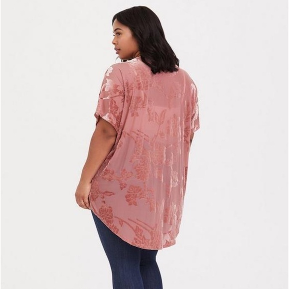 Torrid Boho Peachy Pink Velvet Floral Burnout Kimono Open Front Cardigan - Picture 4 of 12